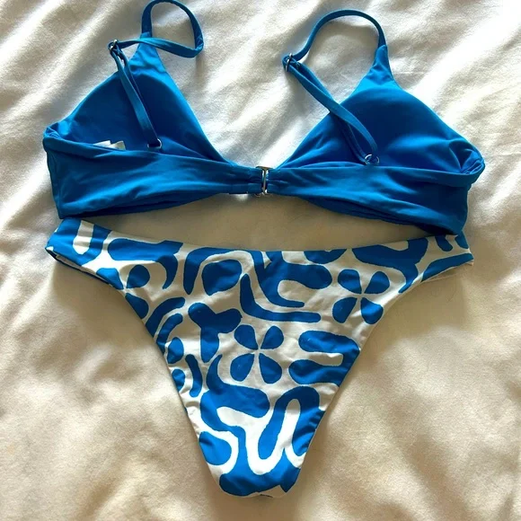 Dippin' Daisy's Blue and White Geometric Bikini - Picture 4 of 5